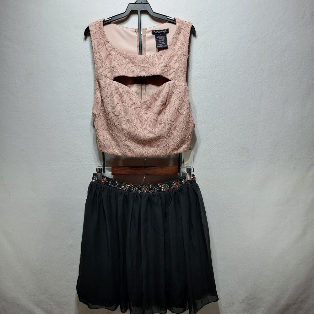 “Xtraordinary” Women’s Juniors Lace Sequin Halter Homecoming Dress Pink Size 11